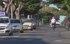 com-mais-carros-do-que-motos,-itapetininga-tem-8-veiculos-para-cada-10-adultos:-‘espacos-publicos-mais-hostis’,-alerta-pesquisador